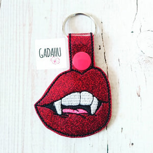 Vampire Lips Snap tab Key Fob ITH Embroidery Design file