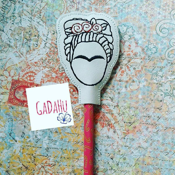 Frida pencil/Pen topper - top 4x4 ITH Embroidery Design