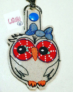 Cute owl with bow Key Snap Tab Embroidery Design