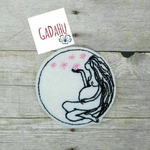 Pregnant Girl in the Moon feltie. Embroidery Design 4x4 hoop Instant Download. Felties.