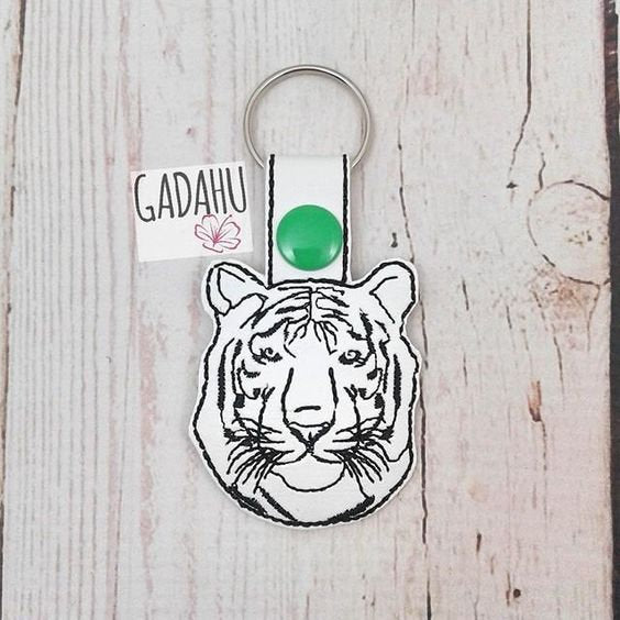 Tiger Snap tab Key Fob ITH Embroidery Design file