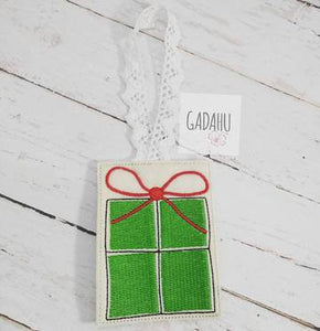 Christmas Gift Ornament Machine Embroidery Design 4X4